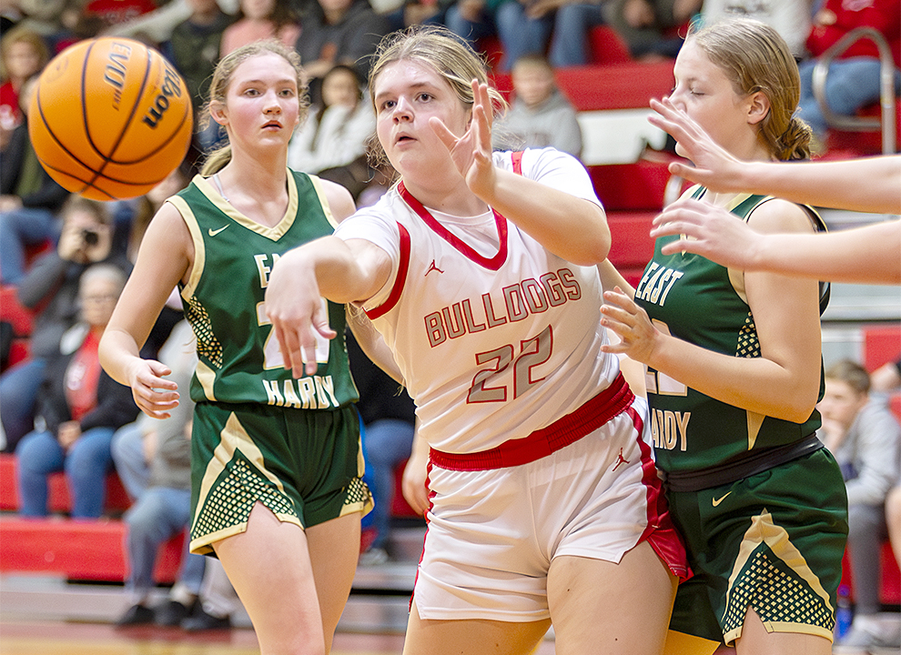 Adie Riddell Lady Bulldogs cruise past East Hardy to move on - The Intermountain